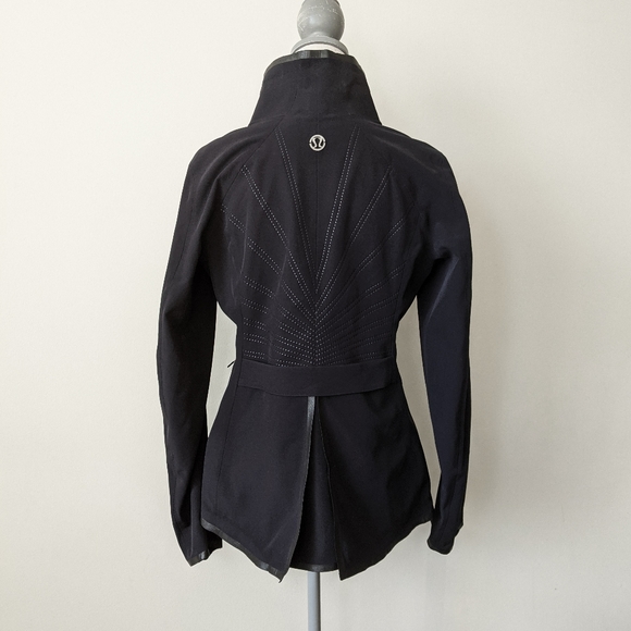 Rare Lululemon Harmony Softshell Jacket Black NWT - Picture 13 of 13